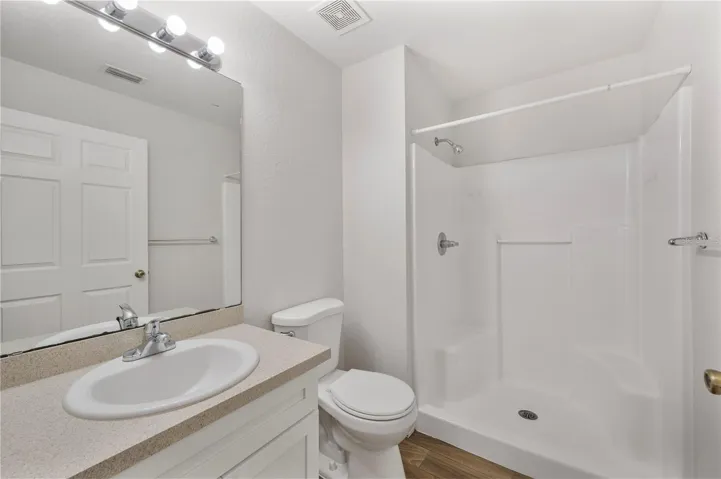 Bedroom #1 ensuite bathroom