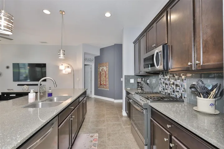 Kitchen with island