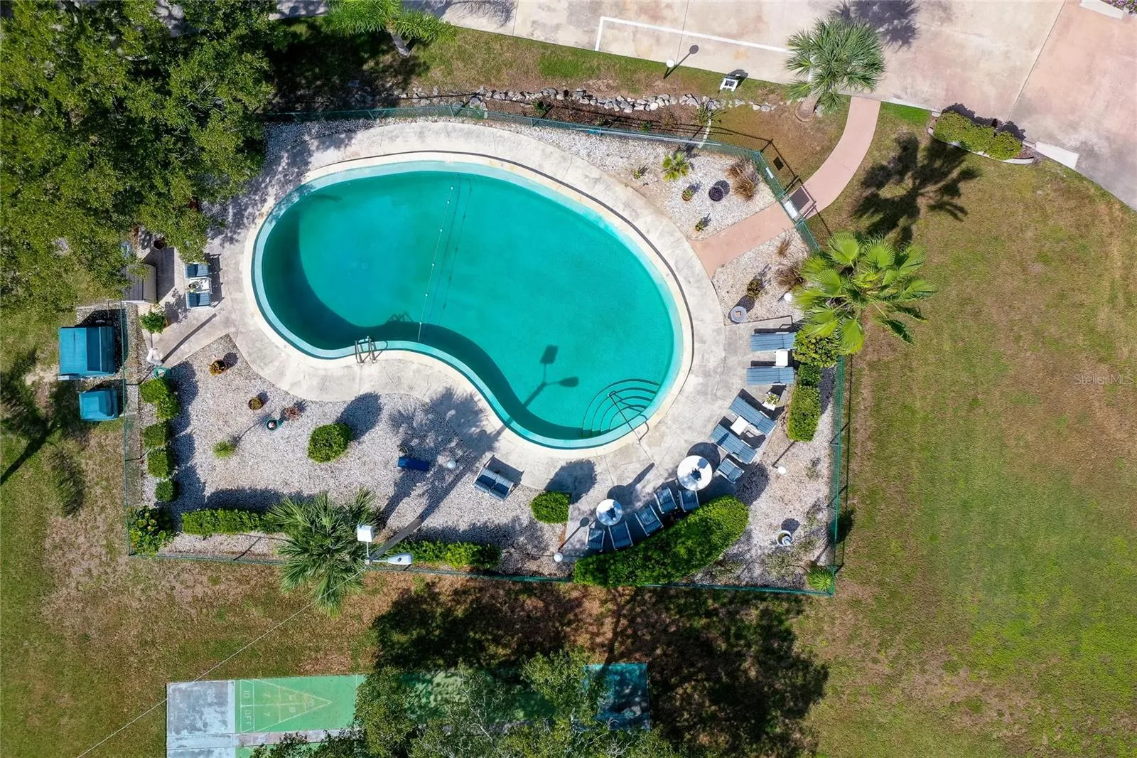 Private pool