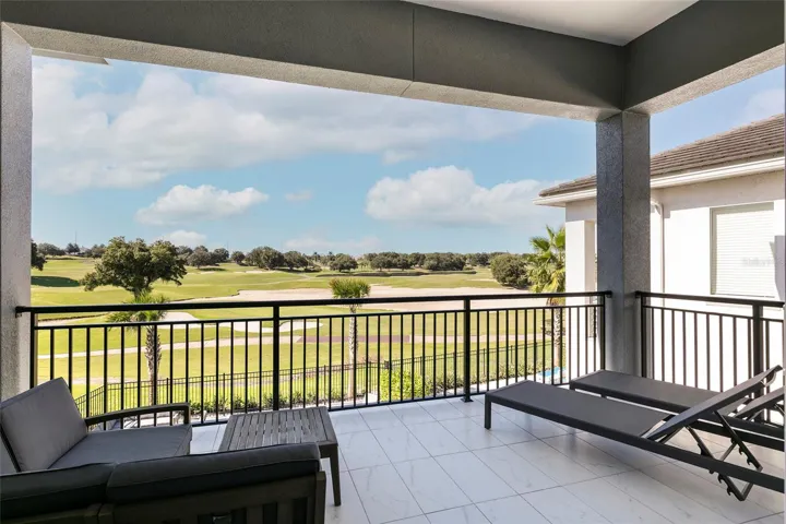 2nd floor balcony