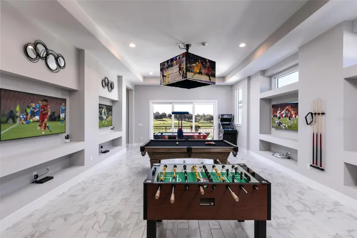 2nd floor loft area