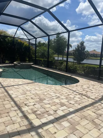 Pool and Jacuzi