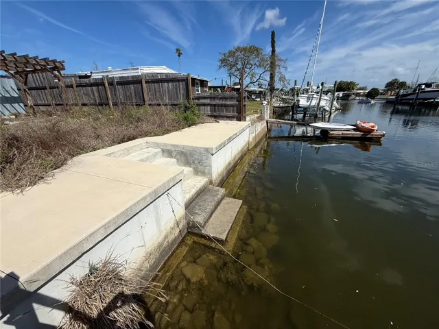 New seawall 2023