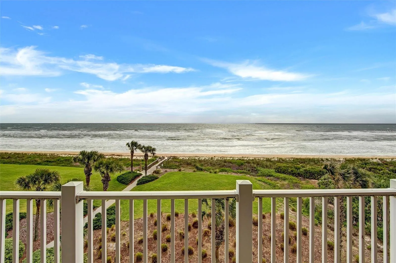Direct ocean front balcony, 4th floor view.