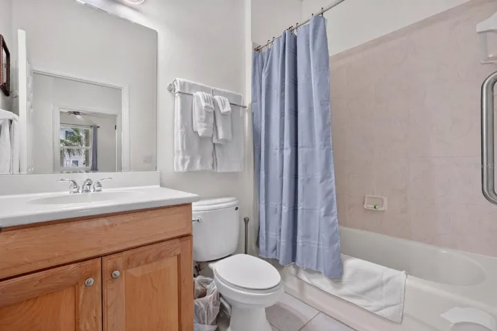 Second bathroom.