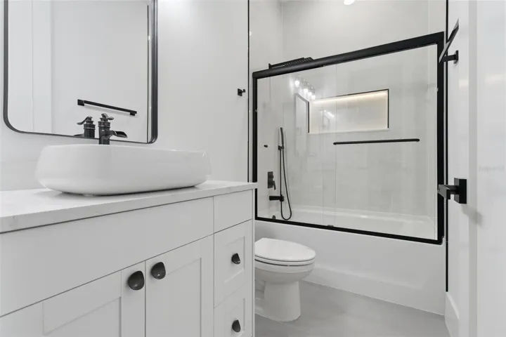 Guest bathroom 1 with walk-in shower