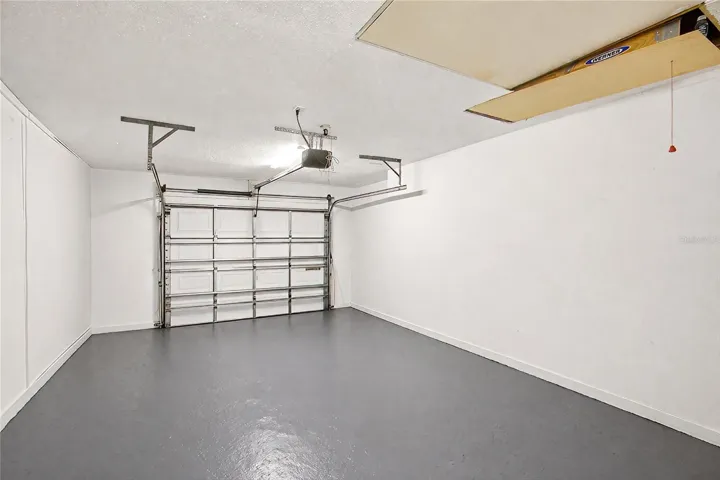Virtually stages to show nothing in it.
