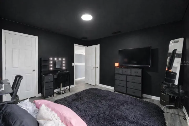 virtually staged