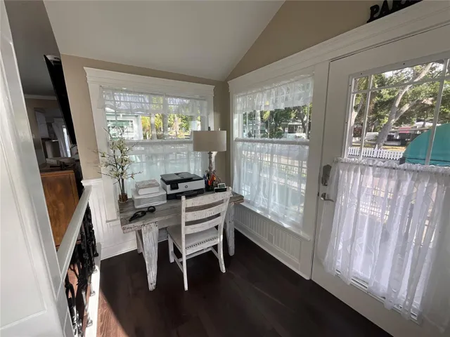 Home office nook
