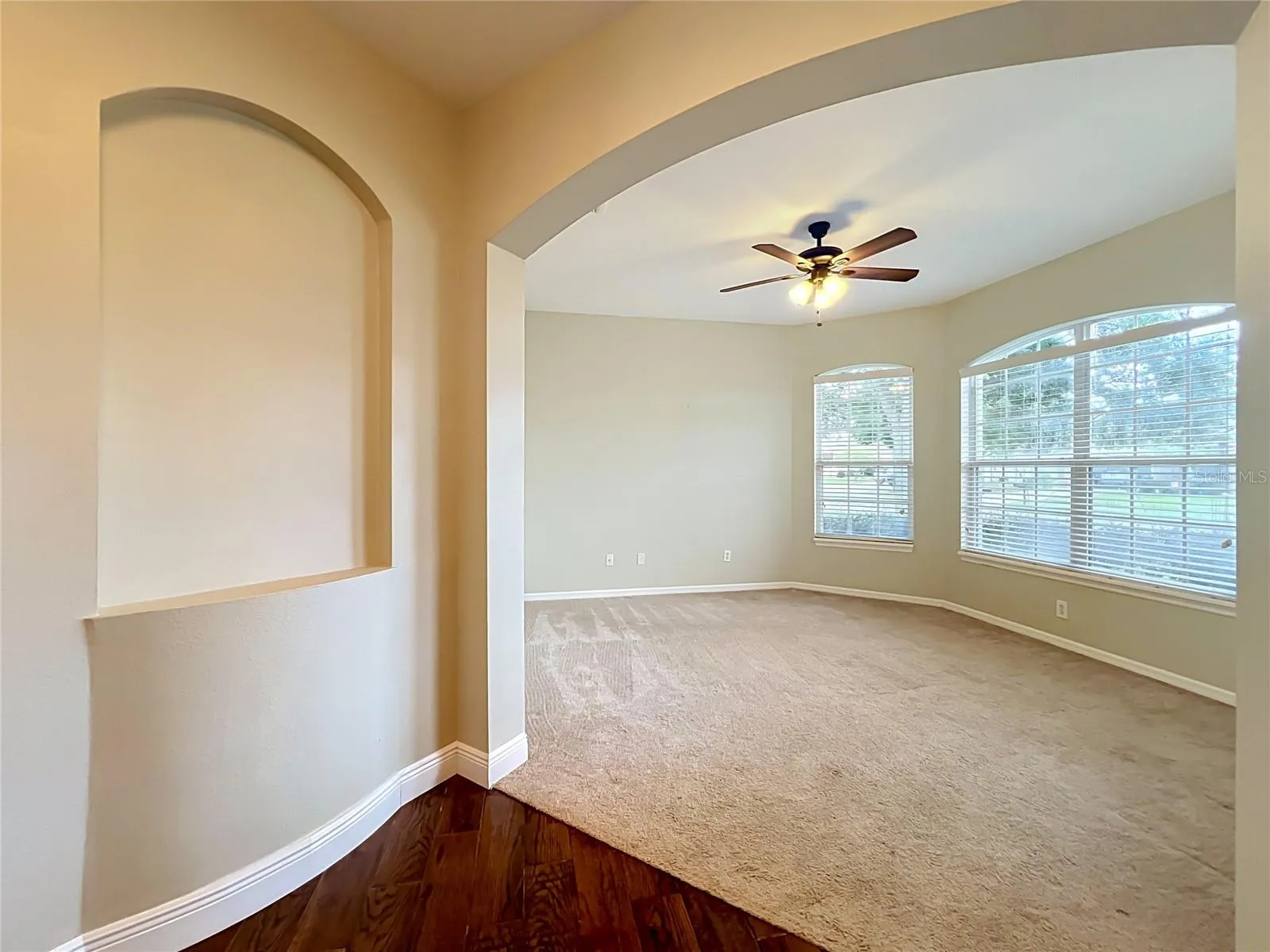 Flex room, Living, office, nonus play room, 5th bedroom