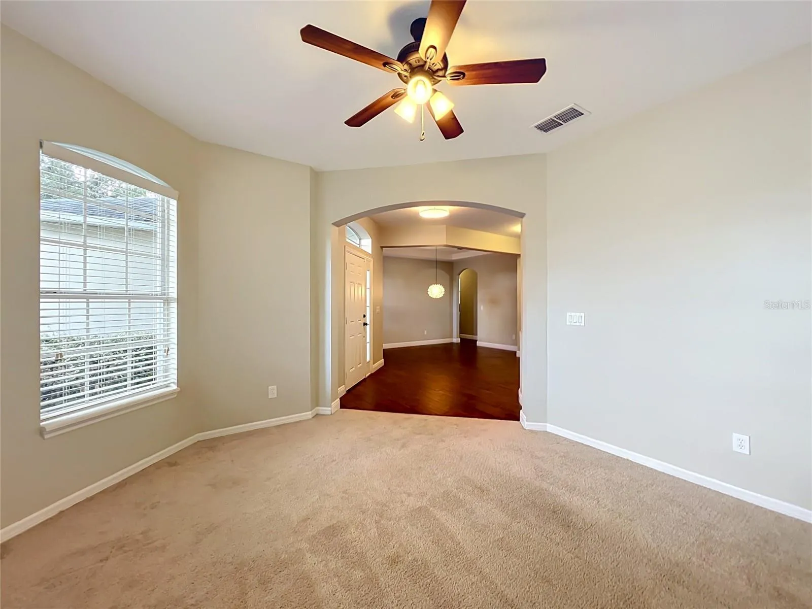 View back into the foyer