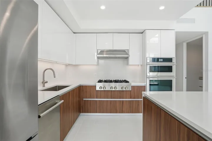 Quartz Counter and Back Splash
