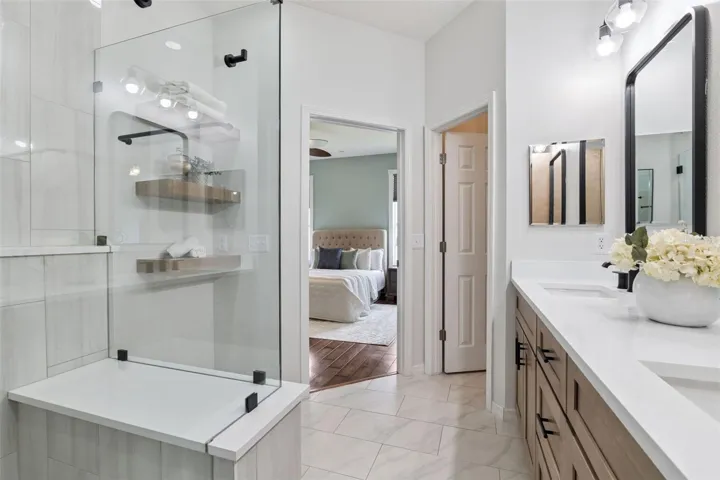 Newly renovated primary ensuite bathroom.