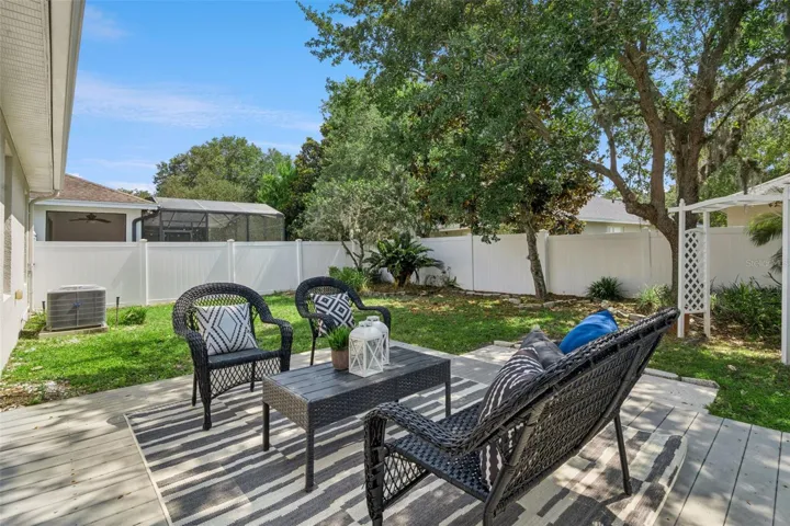 Back Deck, Private, Fenced Yard