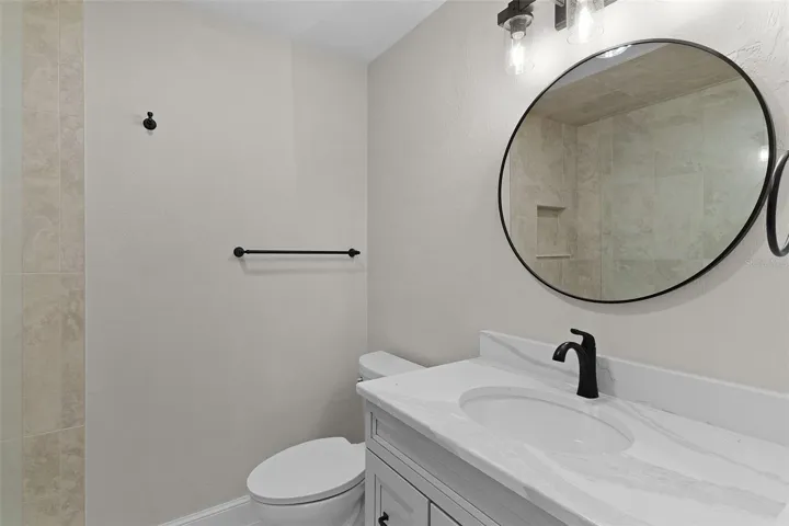 3rd bedroom bath