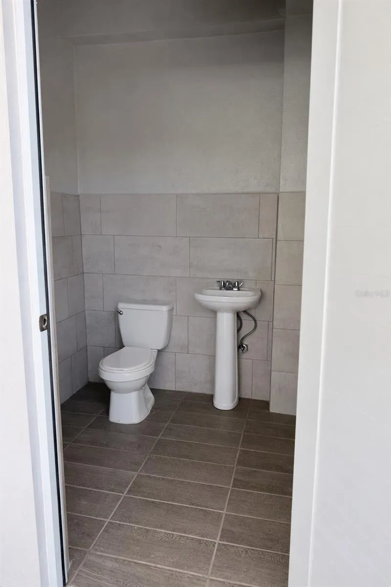 Exterior Bathroom 1