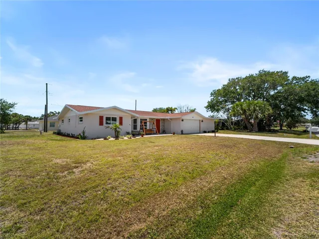 Oversized corner lot