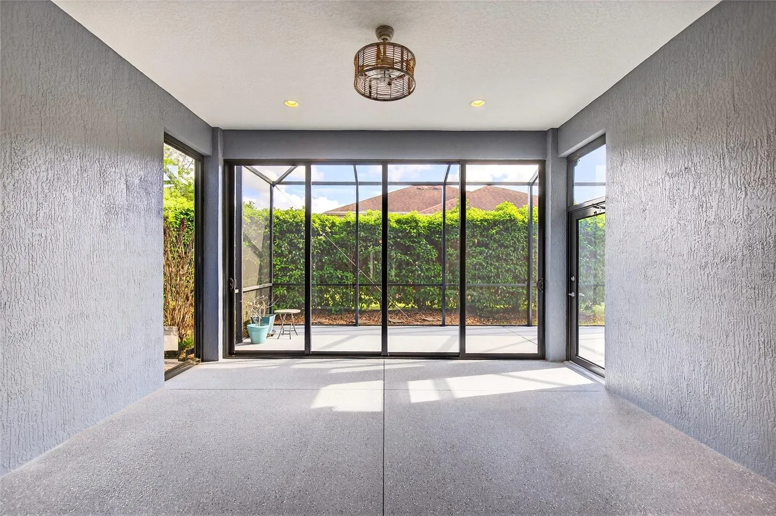 Sliding doors fully open