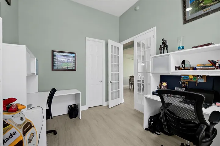 Office/Bedroom 4 with walk in closet