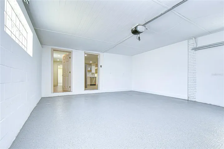 Garage 19 x 16