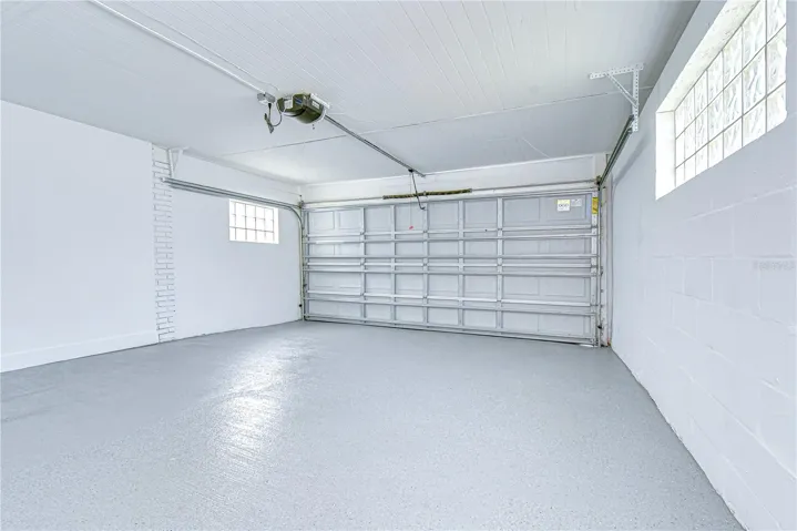 Garage 19 x 16