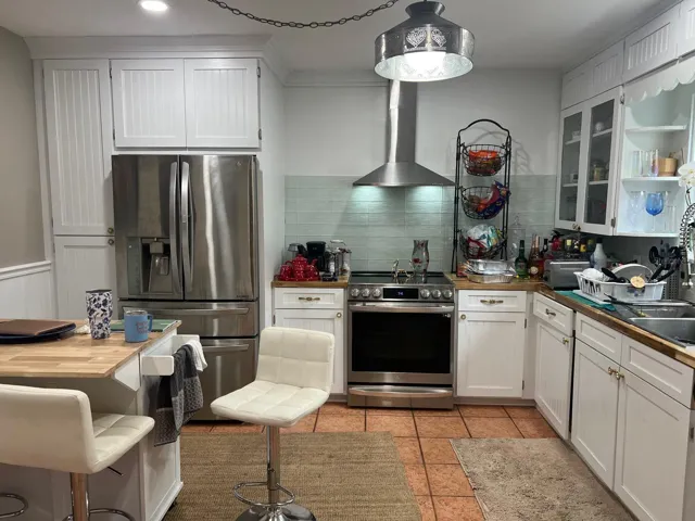 Kitchen of 3/1 larger unit of 1760 Wisconsin | 1761 Siesta Drive, 1760 & 1762 Wisconsin, Sarasota, FL 34239