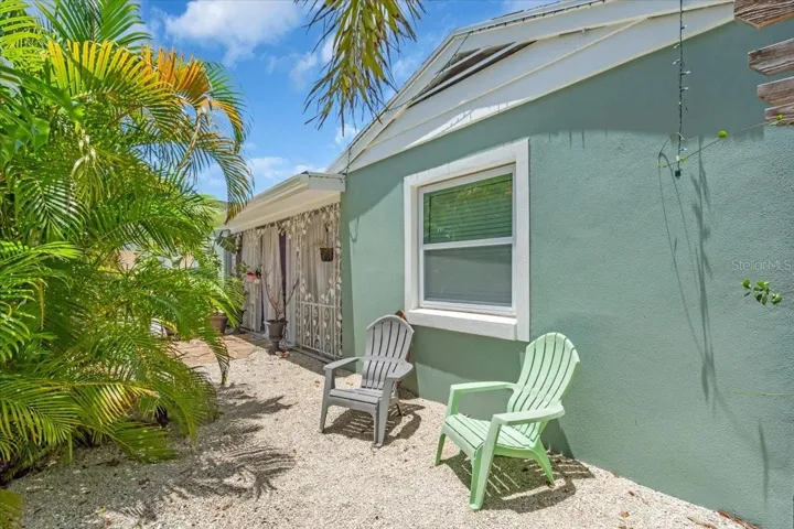 Side Yard of 3/1 larger unit of 1760 Wisconsin | 1761 Siesta Drive, 1760 & 1762 Wisconsin, Sarasota, FL 34239