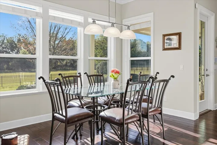 Breakfast Nook off kitchen