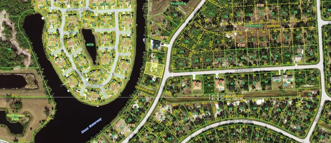 Sioux Waterway behind lot....