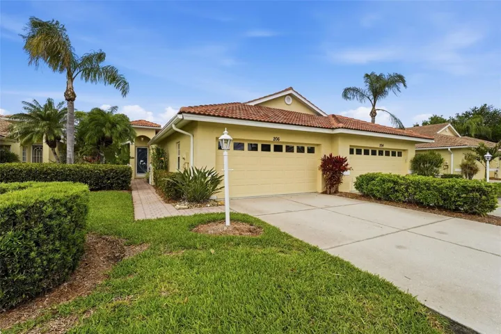 Your Florida Home at 206 Vista del Lago