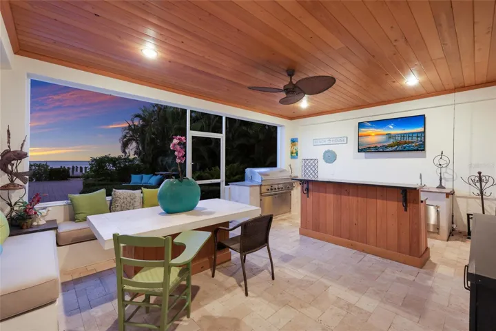 Screened Patio