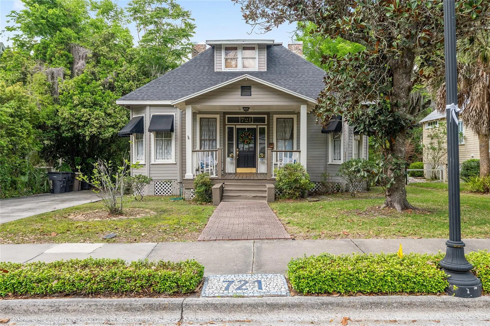 Historic Cottage just a few blocks from the Ocala Downtown Square.