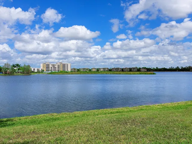 Sweeping Water Views!