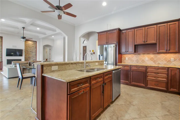 Kitchen counter with eat at bar. Lots of storage