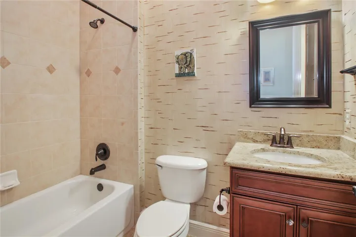 4th bathroom