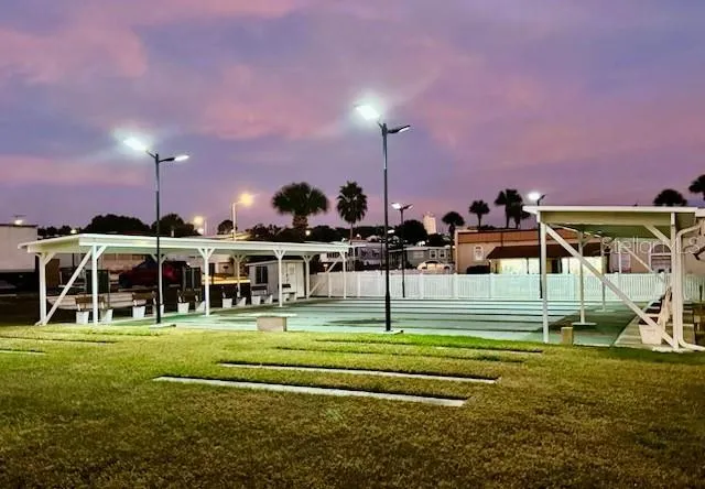 Community shuffle area.