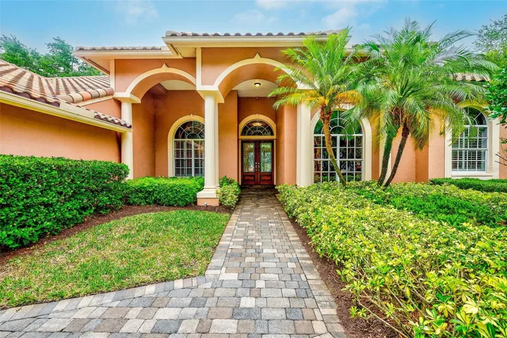 Gorgeous 4 Bedroom, 4 Bath with heated pool