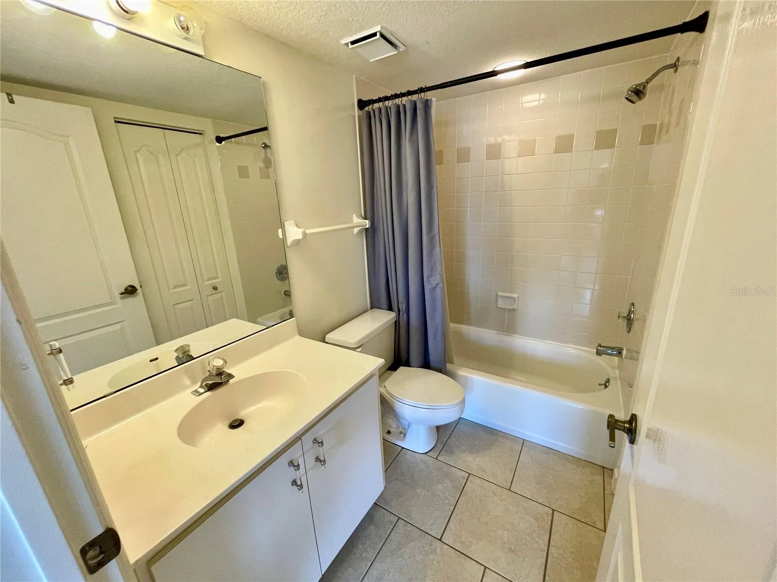 2nd bathroom