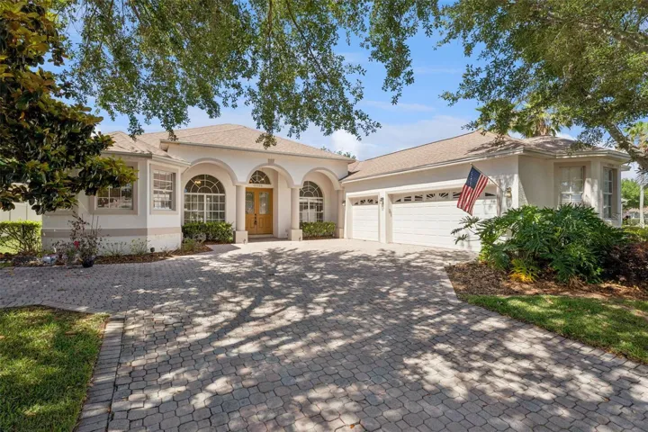Welcome to your POOL HOME in Hunters Creek Orlando