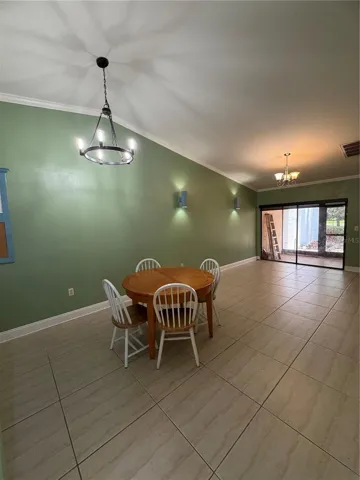 Dining to Living