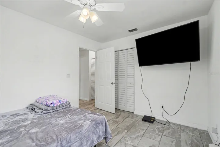 2210 Iris way