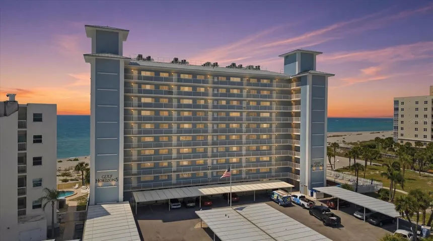 Beautiful Gulf Horizons at sunset!