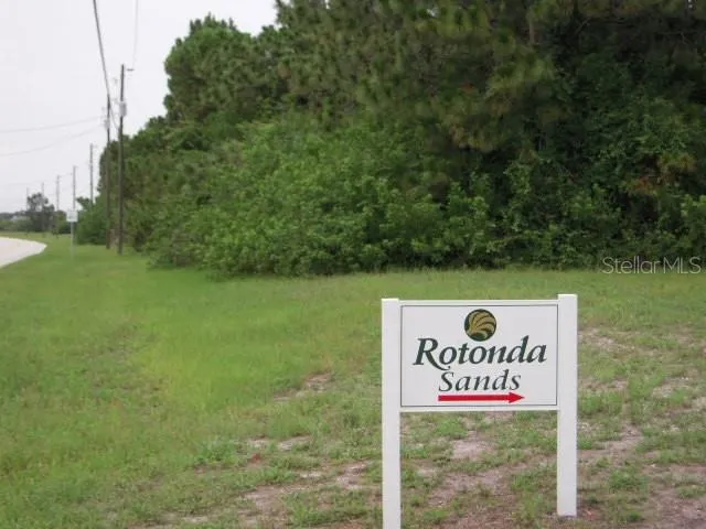 Entrance off of Boundary Circle
