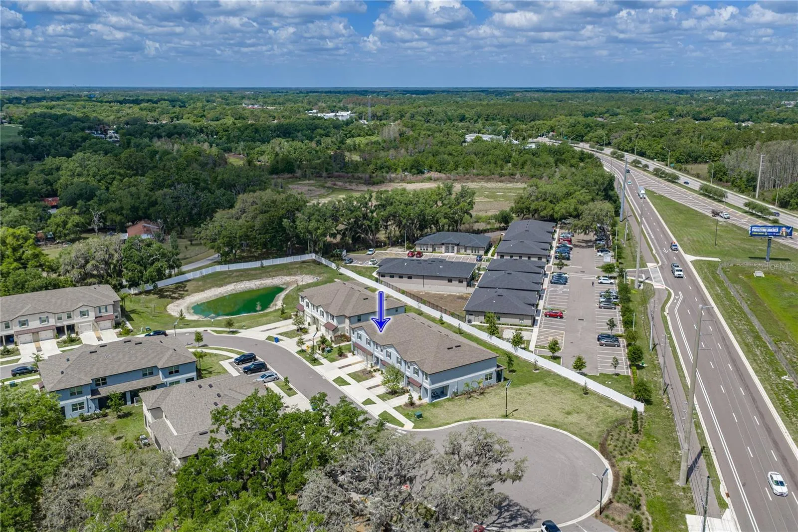 Convenient to 54 and all Shopping and Access to 75