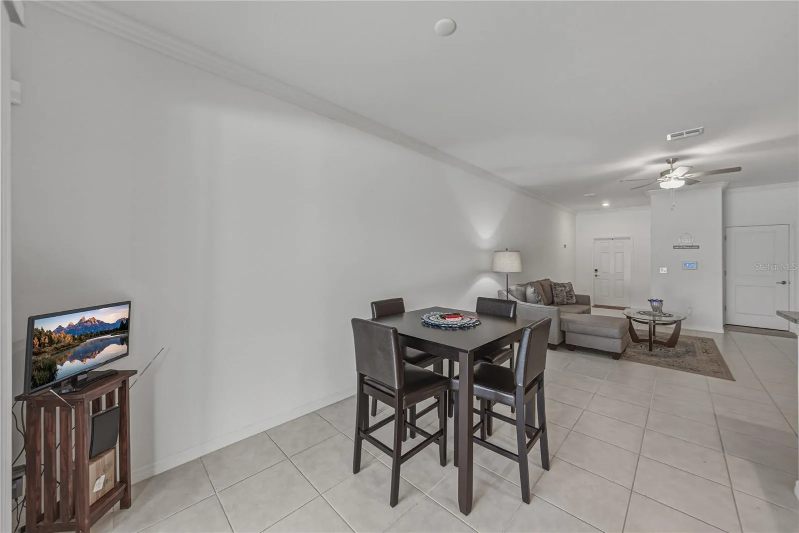 Dining Room with Crown Molding