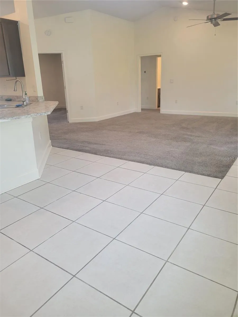 Breakfast nook/living room