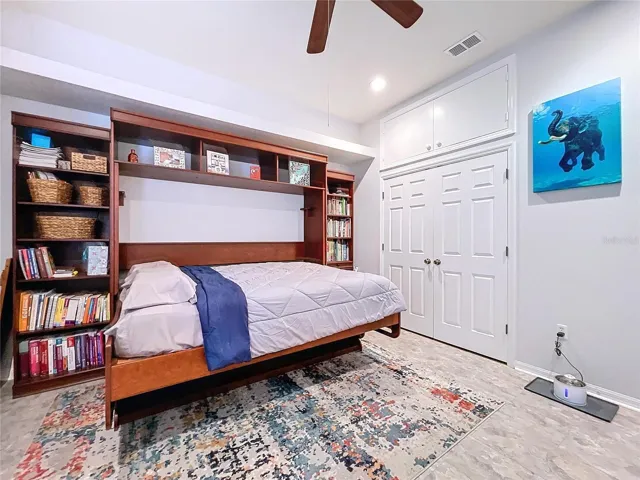 4th Bedroom / Guest Suite with Murphy
