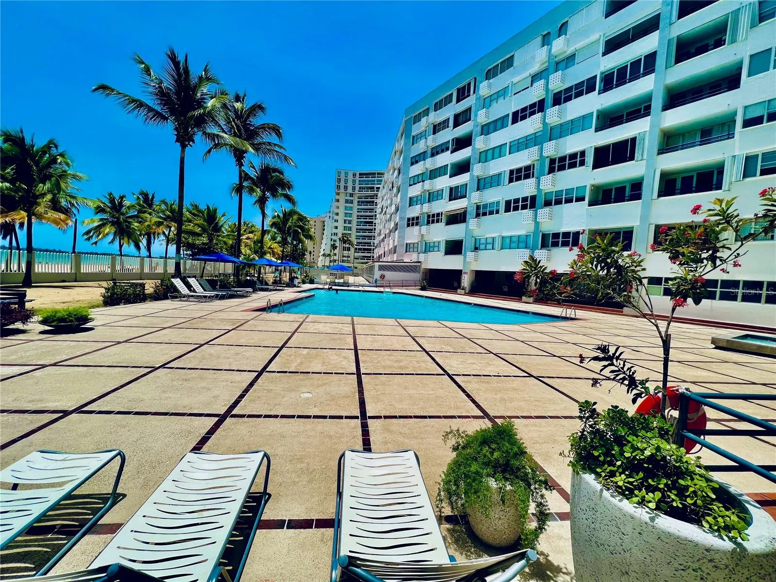 pool