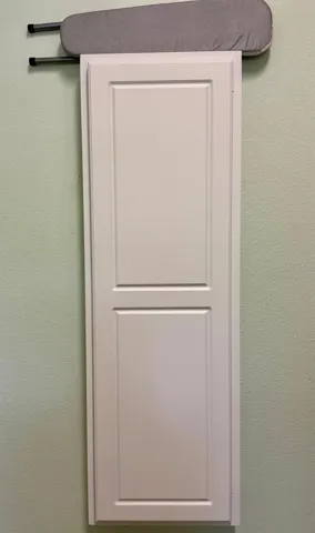 Wall Mount Hid Away Iron Board
