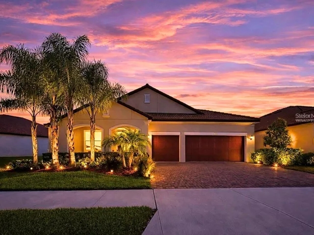 Virtually Staged Front of House